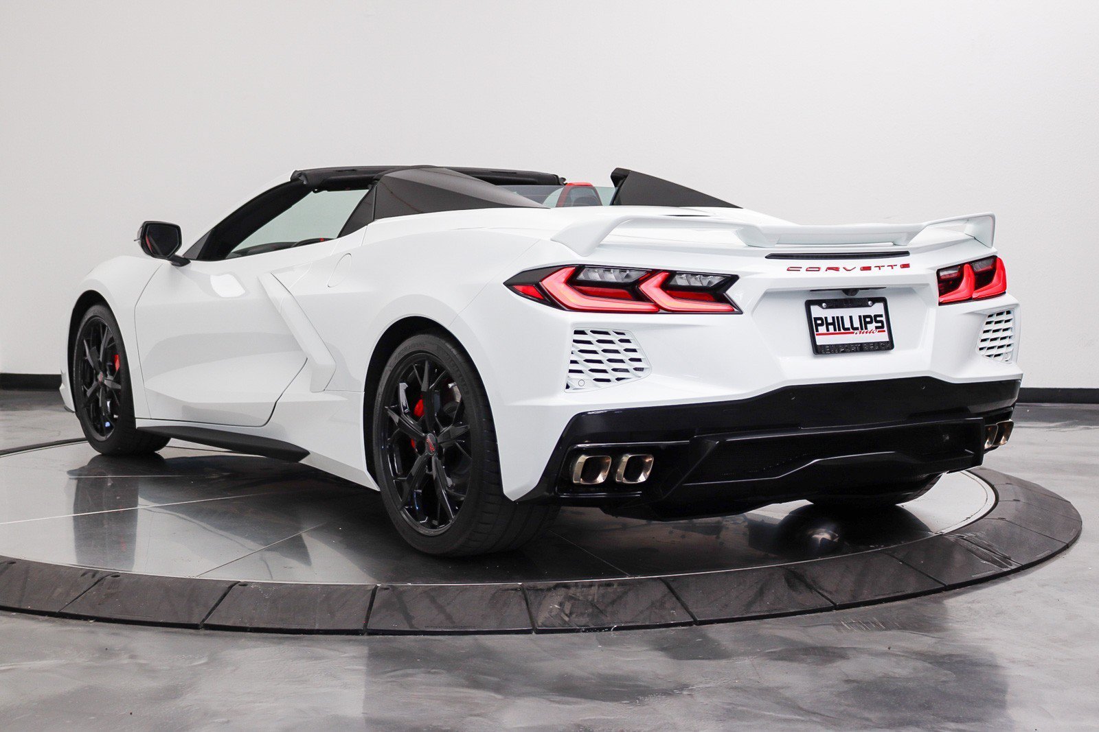 Used 2021 Chevrolet Corvette Stingray Premium Conv w/ Z51 Performance Package RWD image 18