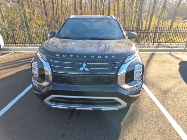 Used 2022 Mitsubishi Outlander SEL image 3