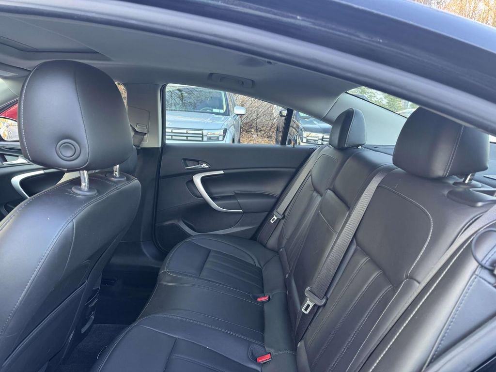 Used 2013 Buick Regal Premium image 11