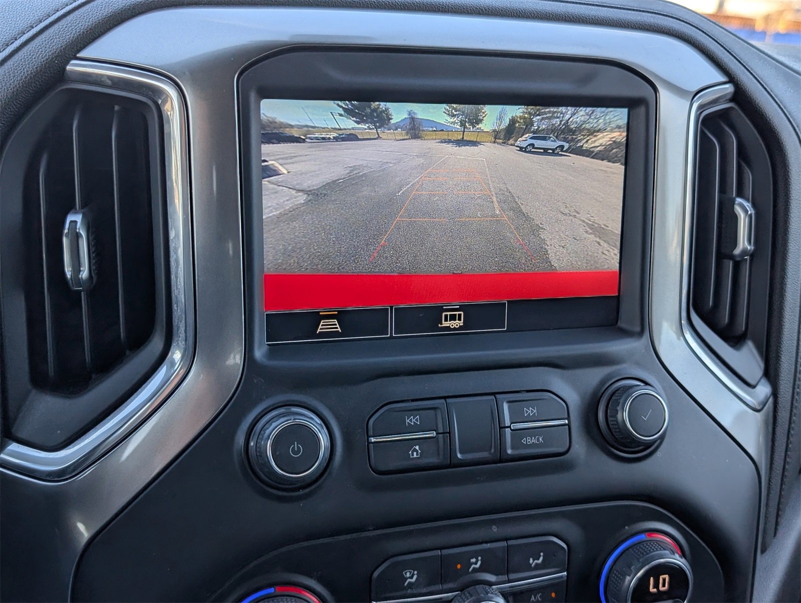 Used 2021 Chevrolet Silverado 1500 LT Trail Boss w/ Convenience Package II image 19