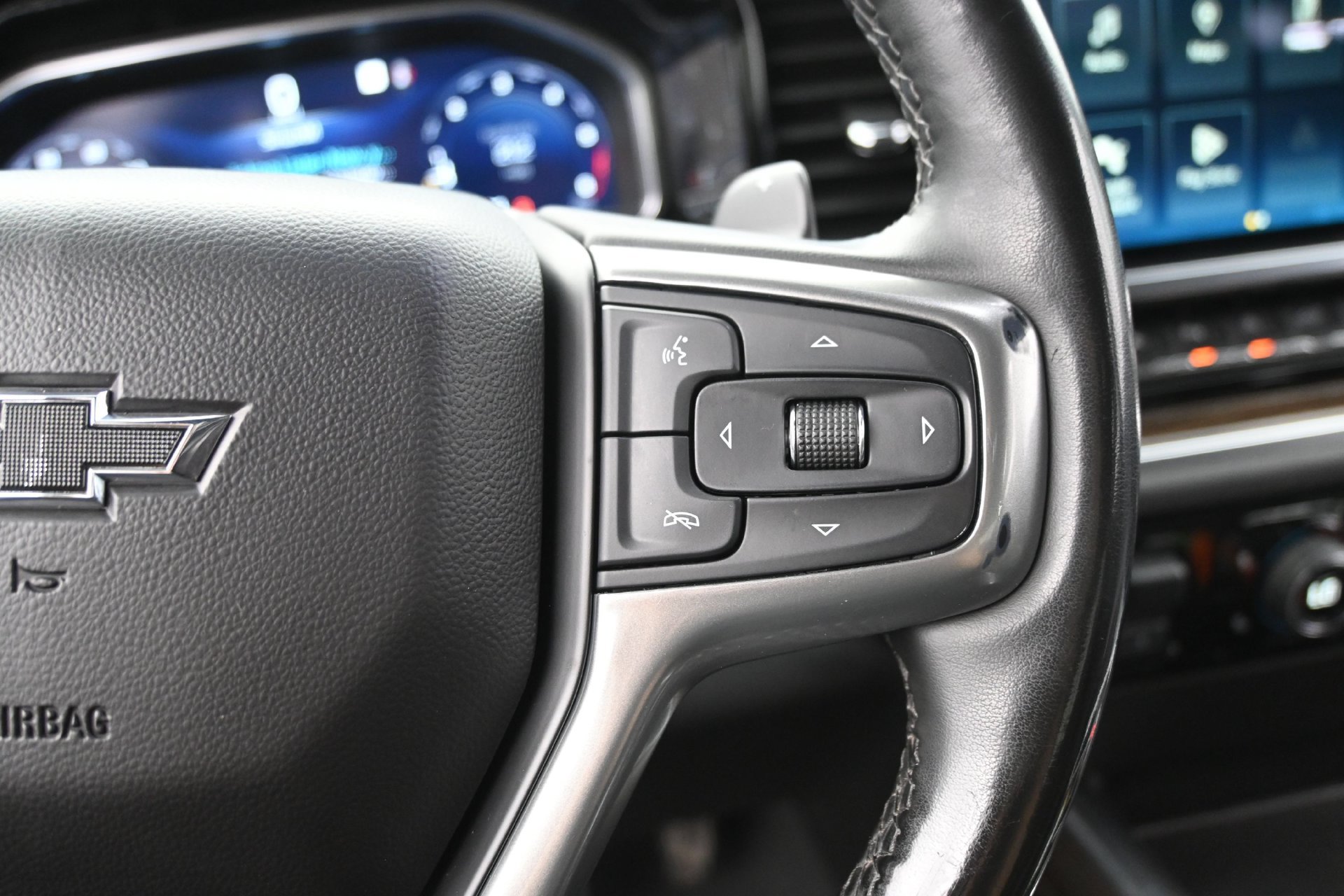 Used 2023 Chevrolet Silverado 1500 RST AWD/4WD image 23