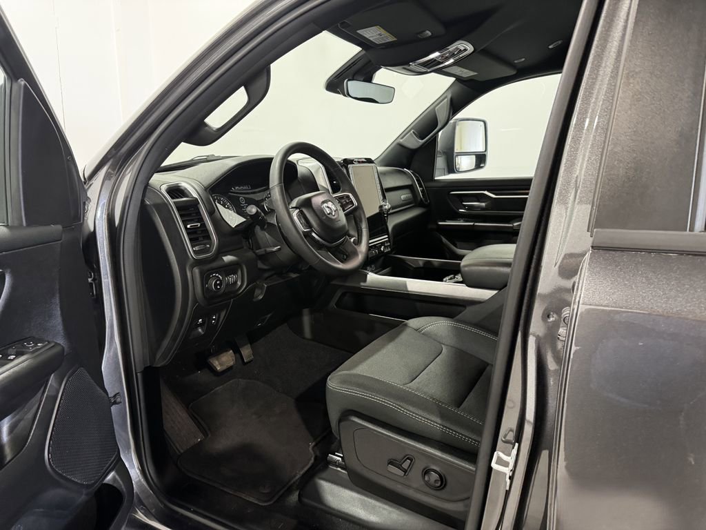 Used 2025 RAM 1500 Big Horn AWD/4WD image 14