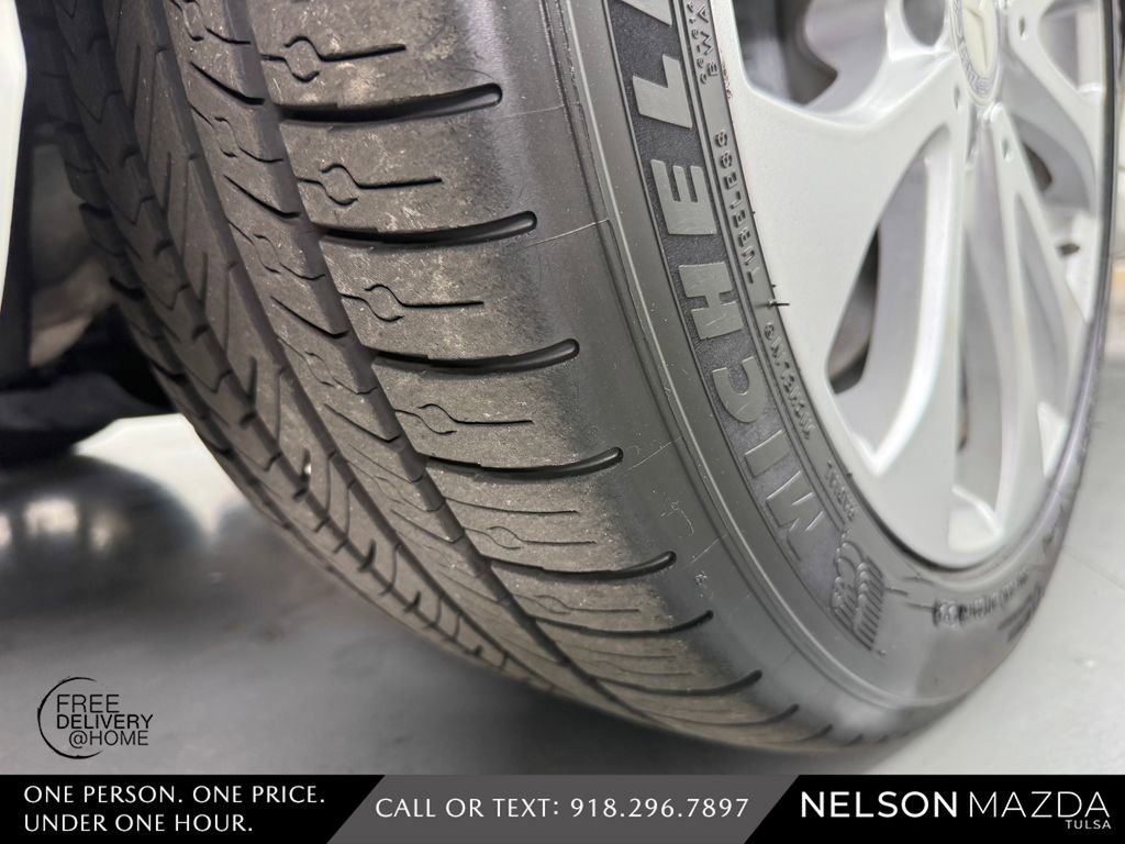 Used 2017 Mercedes-Benz E 300 4MATIC image 10