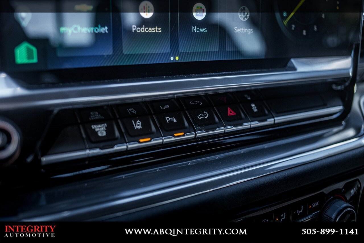 Used 2024 Chevrolet Silverado 2500 High Country w/ High Country Premium Package image 28
