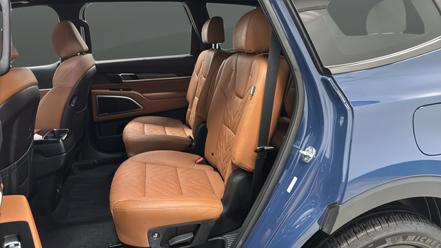 Used 2025 Kia Telluride EX X-Line AWD/4WD image 23