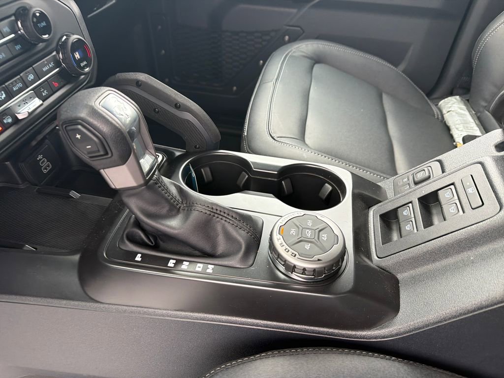 New 2026 Ford Bronco Badlands AWD/4WD image 24