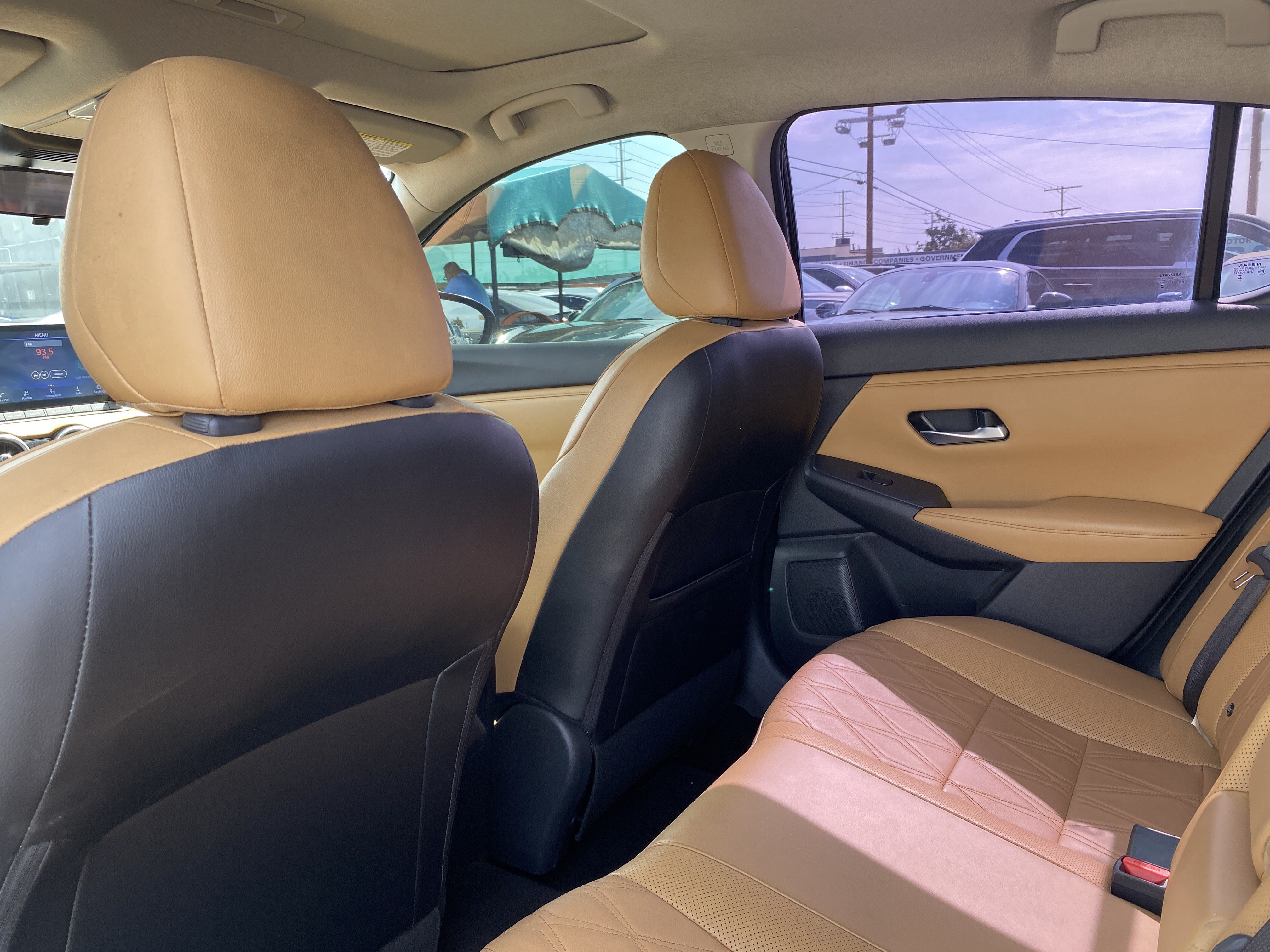 Used 2023 Nissan Sentra SV w/ SV Premium Package FWD image 18