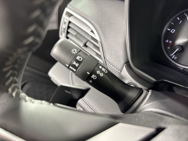 Used 2025 Subaru Outback Touring XT image 15