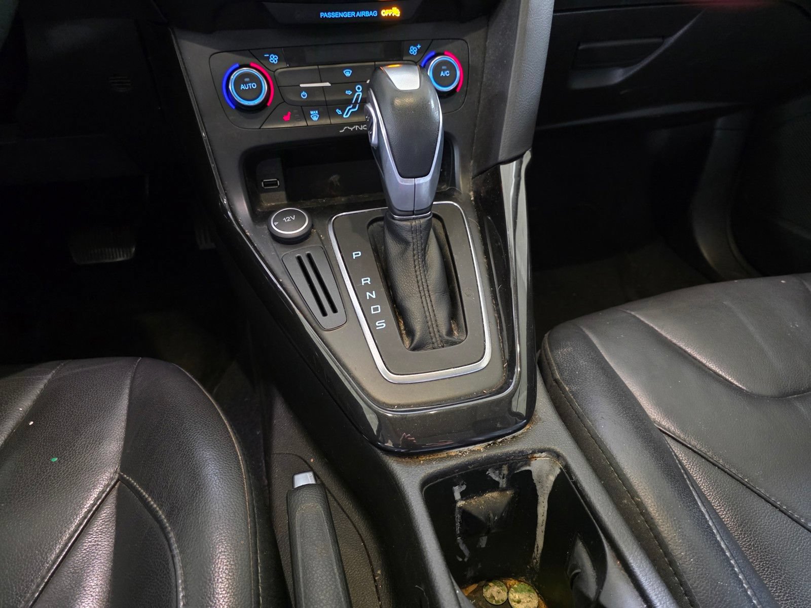Used 2015 Ford Focus Titanium FWD image 17