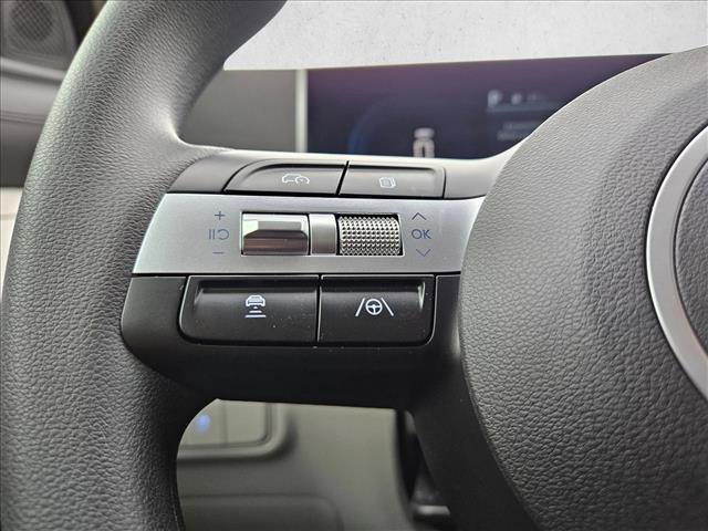 Certified 2025 Hyundai Tucson SE image 15