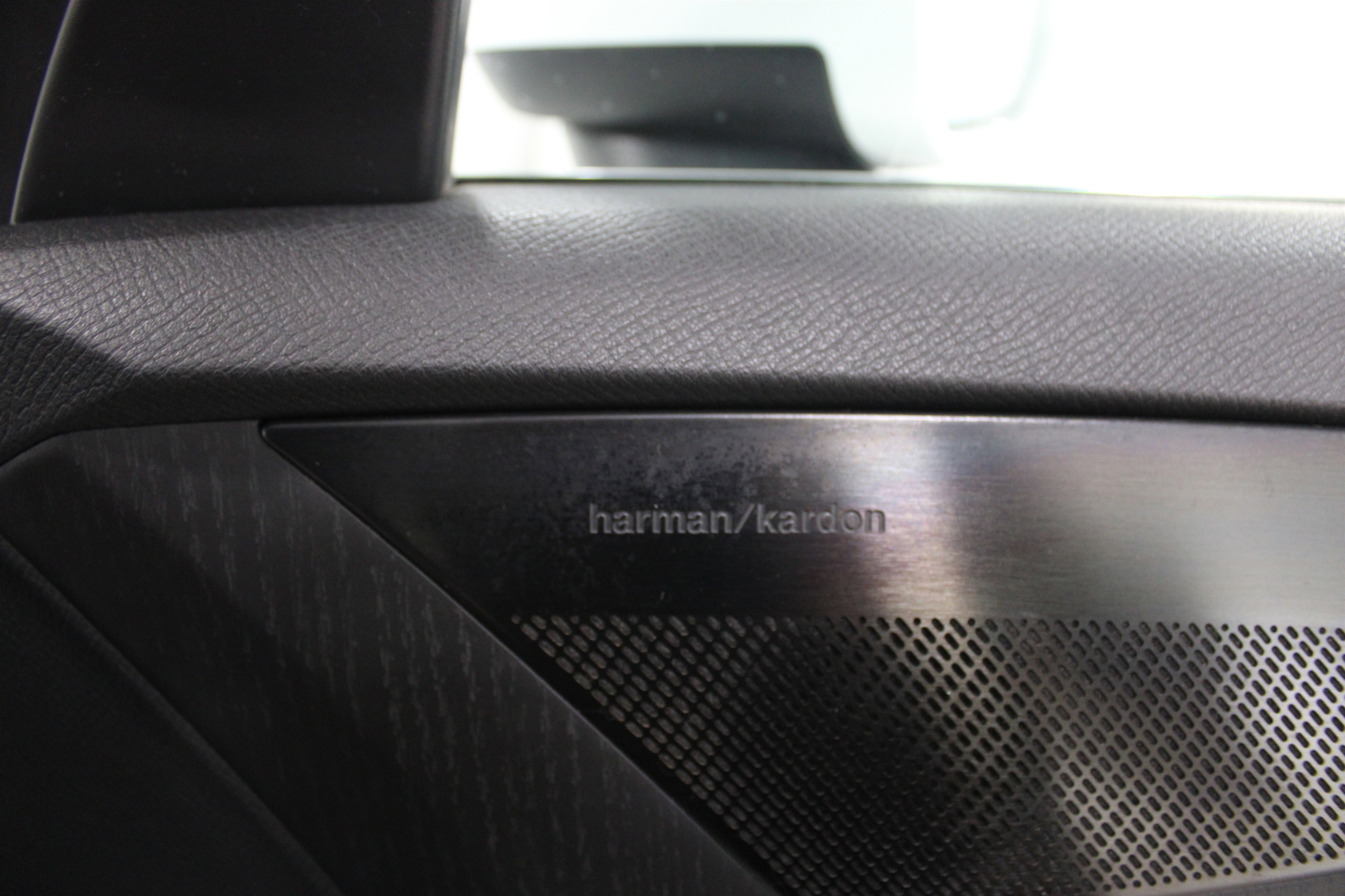 Used 2020 Volvo XC90 T6 Momentum AWD/4WD image 27