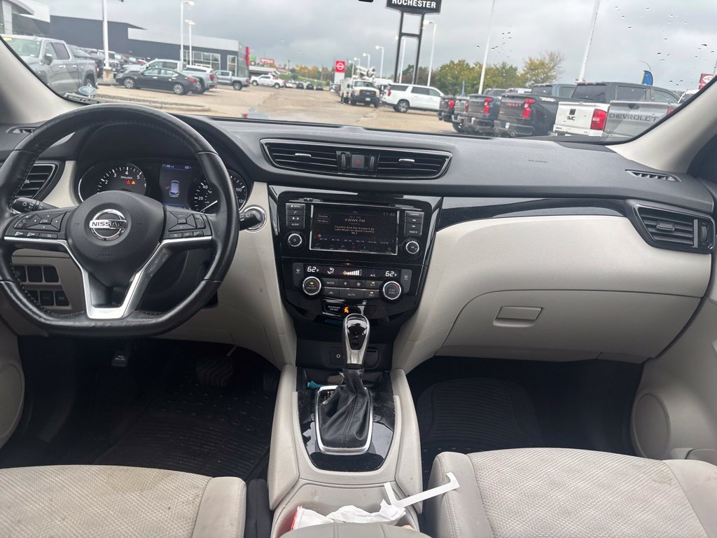 Used 2022 Nissan Rogue Sport SV AWD/4WD image 9