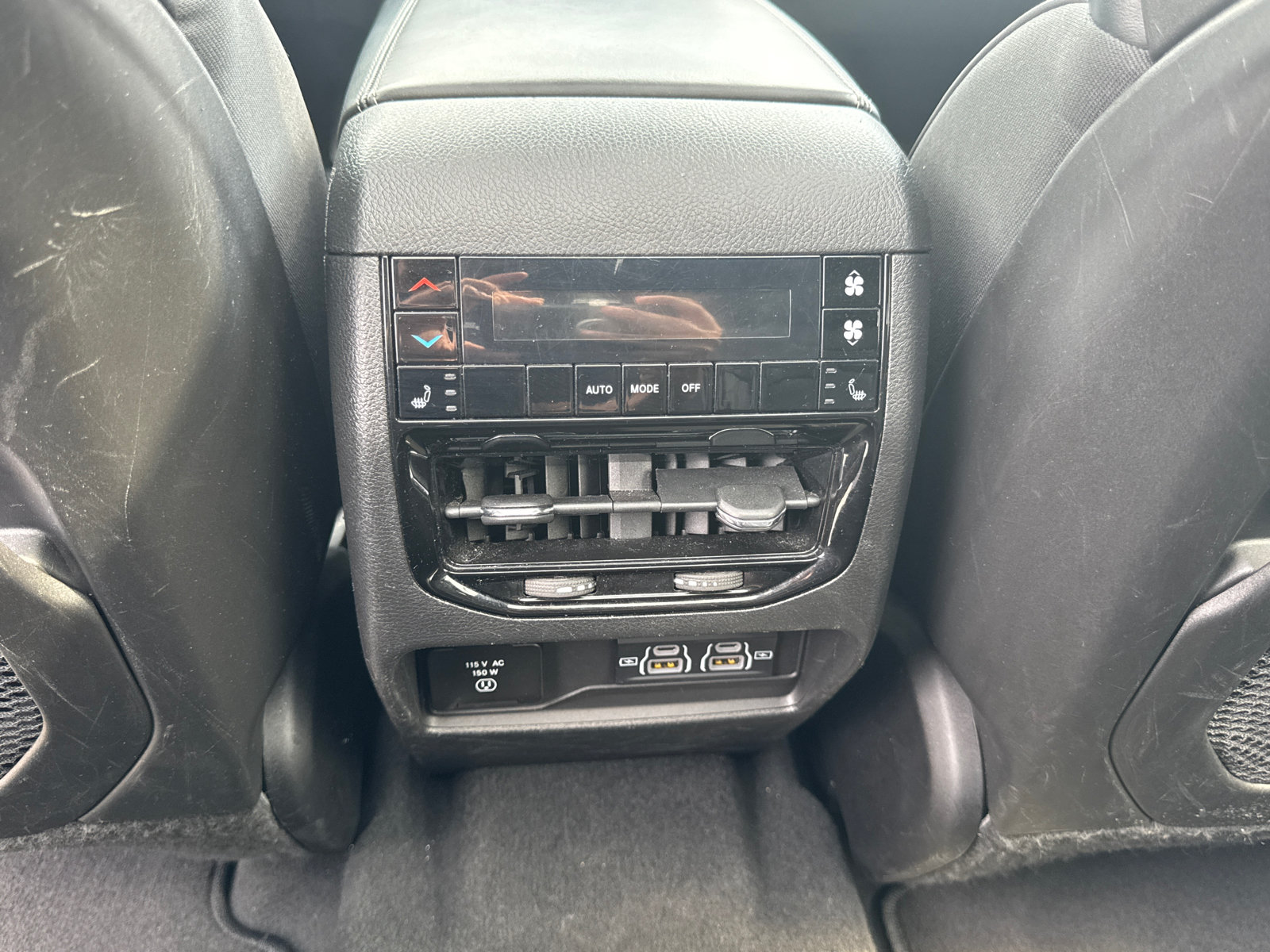 Certified 2025 Jeep Grand Cherokee L Overland w/ Advanced Protech Group III AWD/4WD image 28