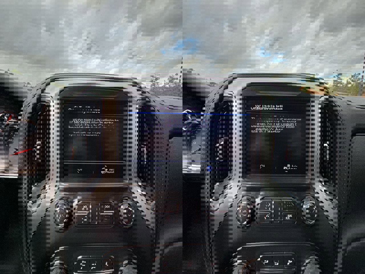 Used 2022 Chevrolet Silverado 2500 LT w/ Snow Plow Prep/Camper Package image 50