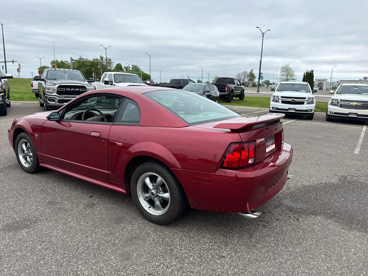 Used 2003 Ford Mustang Coupe RWD image 3