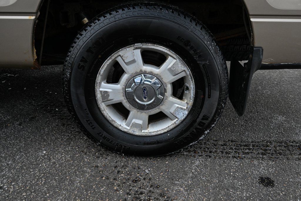 Used 2011 Ford F150 XLT w/ XLT Convenience Pkg image 13