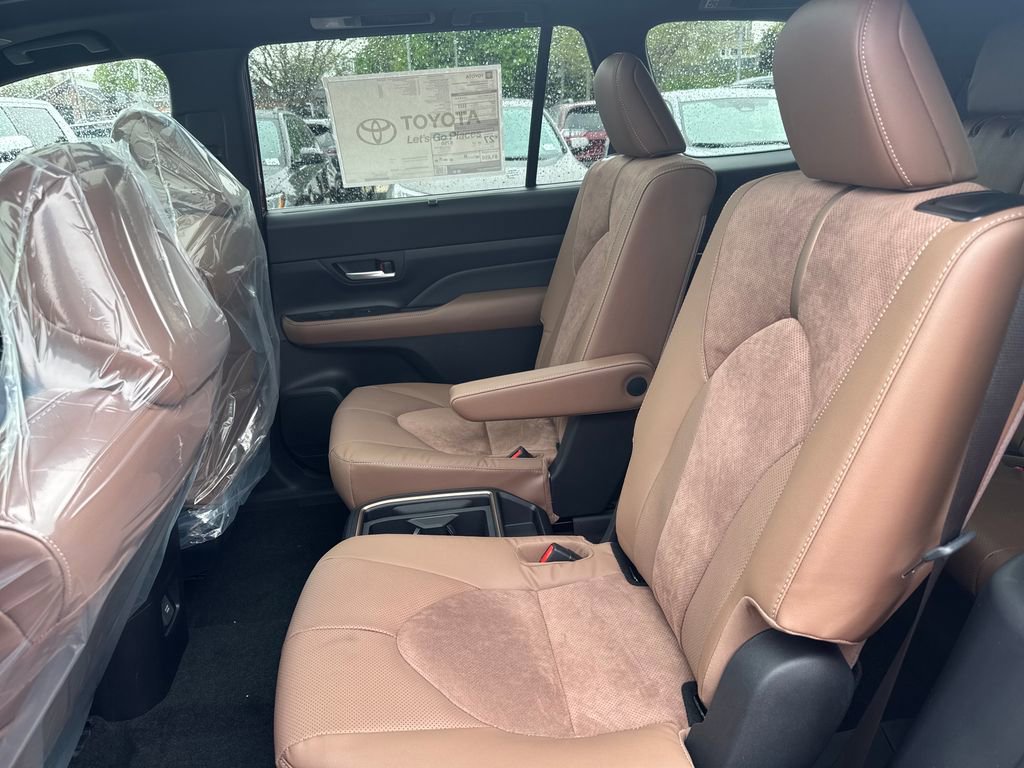 New 2026 Toyota Grand Highlander AWD Hybrid image 35