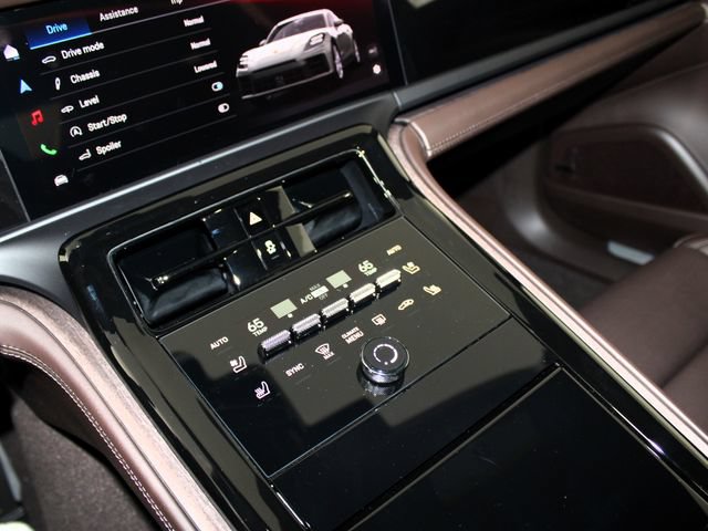New 2026 Porsche Panamera 4 AWD/4WD image 15