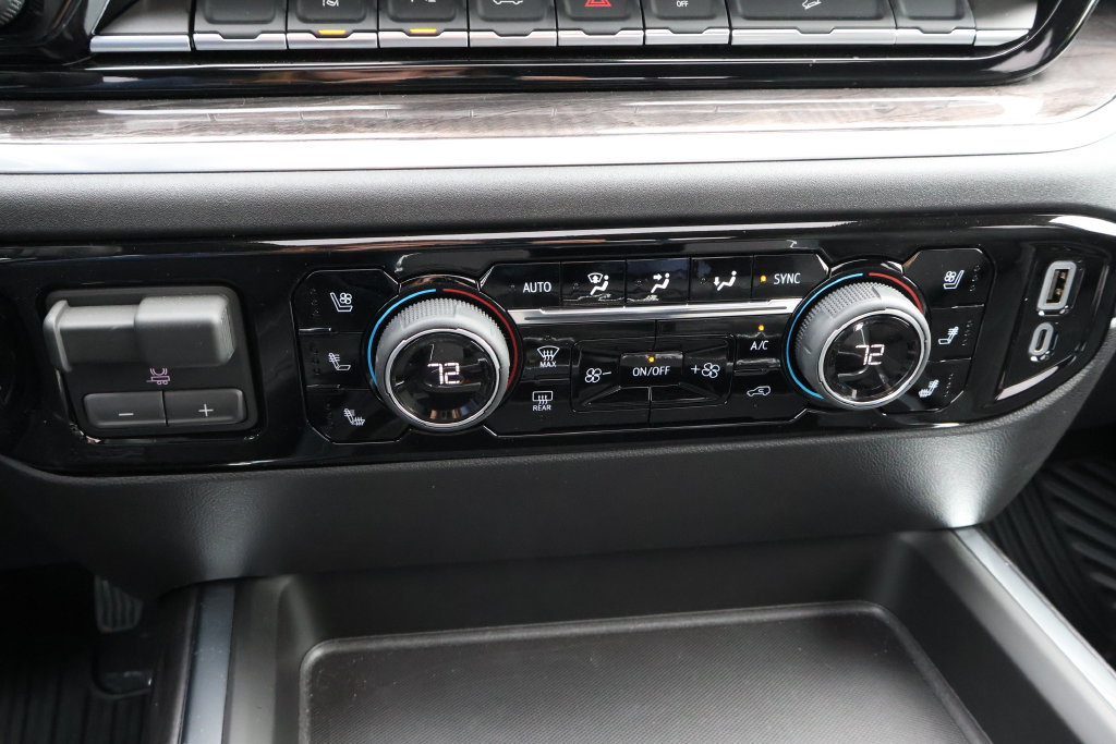 New 2026 Chevrolet Silverado 2500 LTZ w/ LTZ Premium Package AWD/4WD image 34