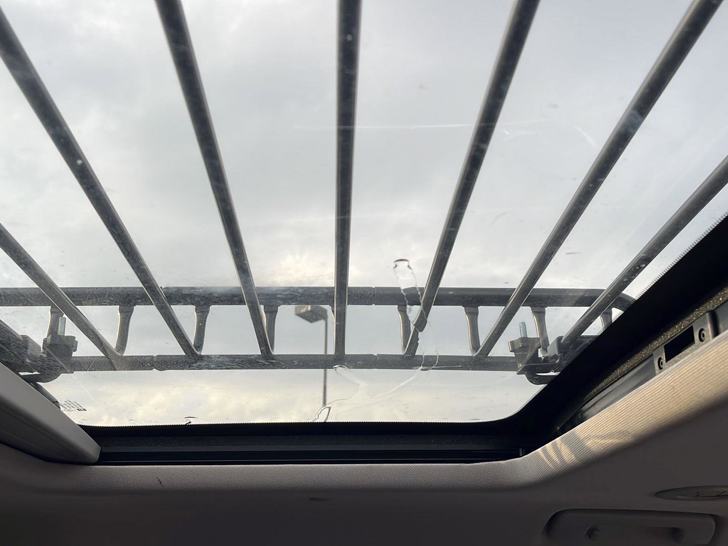 Used 2020 Buick Enclave Essence w/ Sport Touring Edition FWD image 28