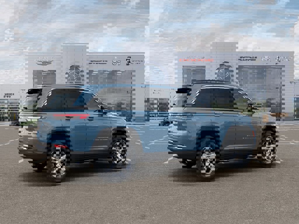 New 2026 Jeep Grand Cherokee Limited image 4