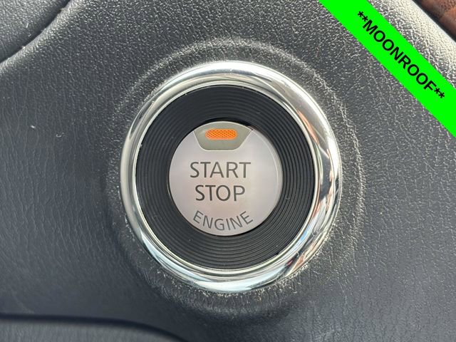 Used 2020 Nissan Pathfinder Platinum w/ Cargo Package image 17