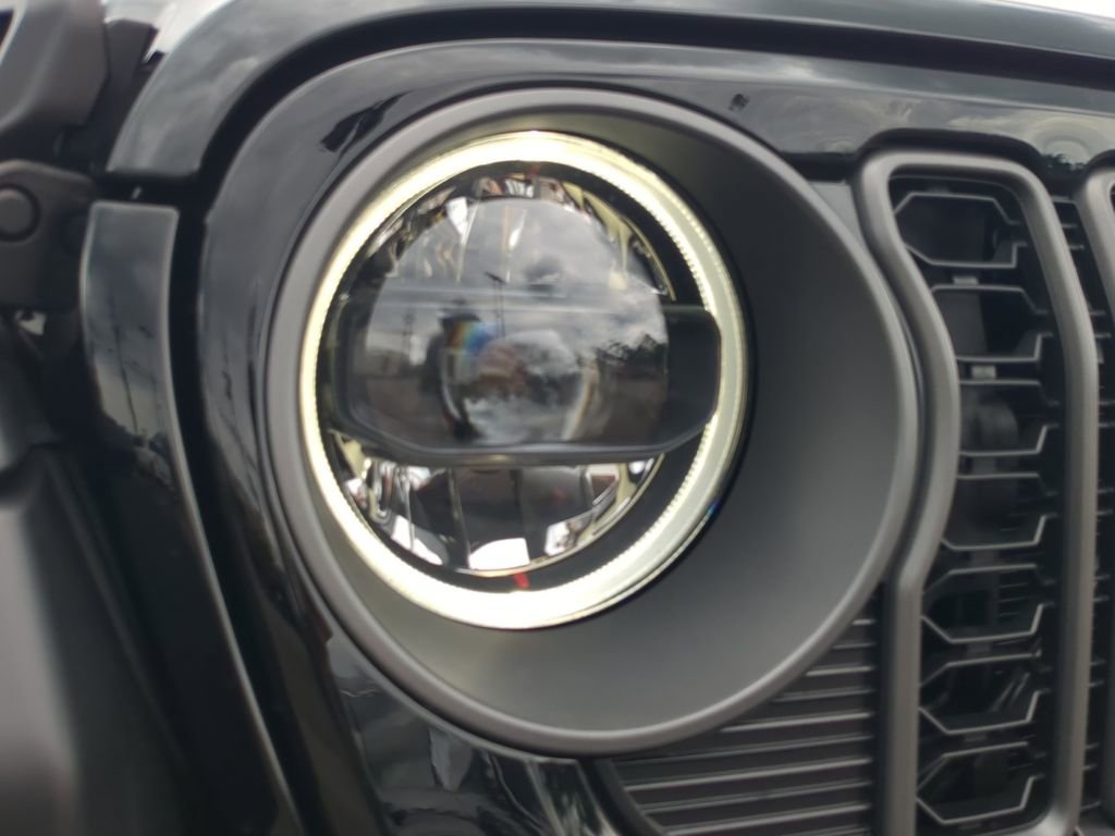 New 2025 Jeep Gladiator Rubicon image 20