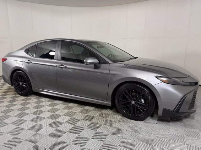 Used 2026 Toyota Camry SE w/ Multimedia Upgrade Package FWD image 10