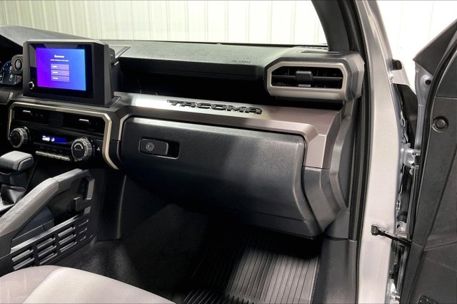 Certified 2024 Toyota Tacoma SR5 AWD/4WD image 16