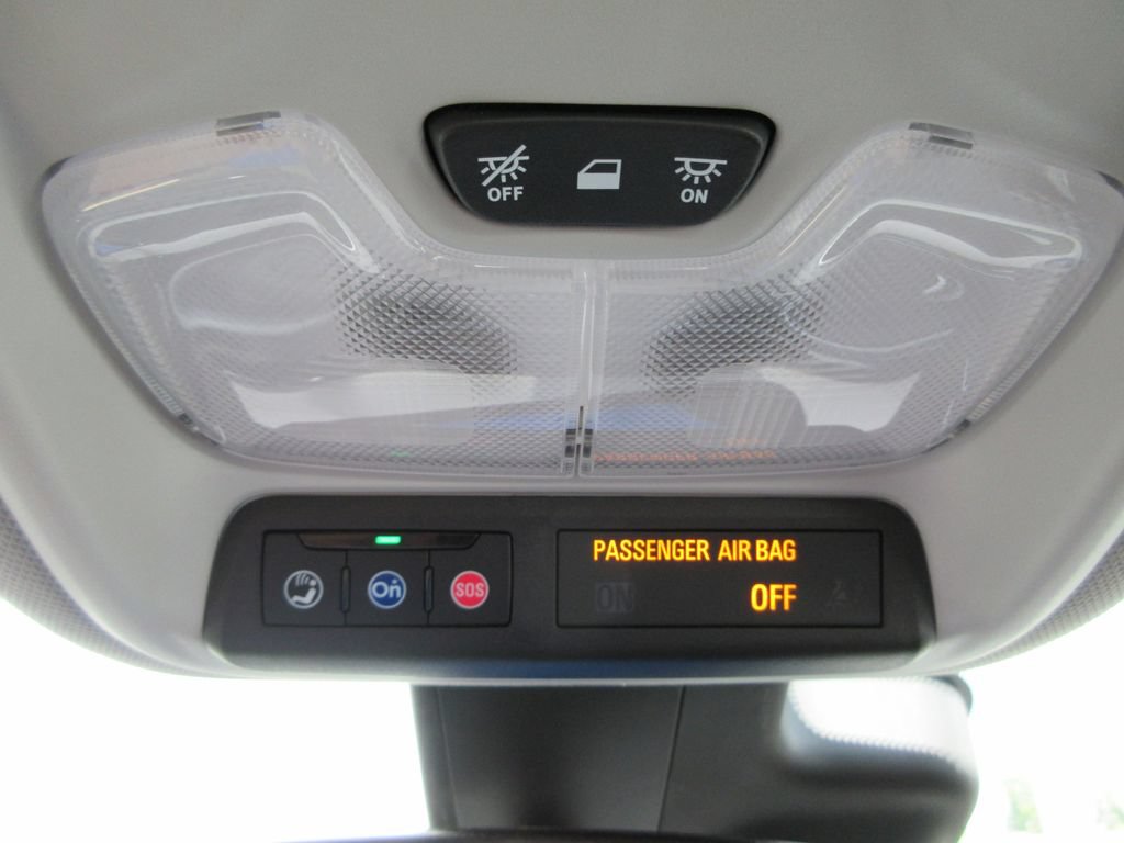 Certified 2023 Chevrolet Bolt EUV LT w/ Convenience Package FWD image 30