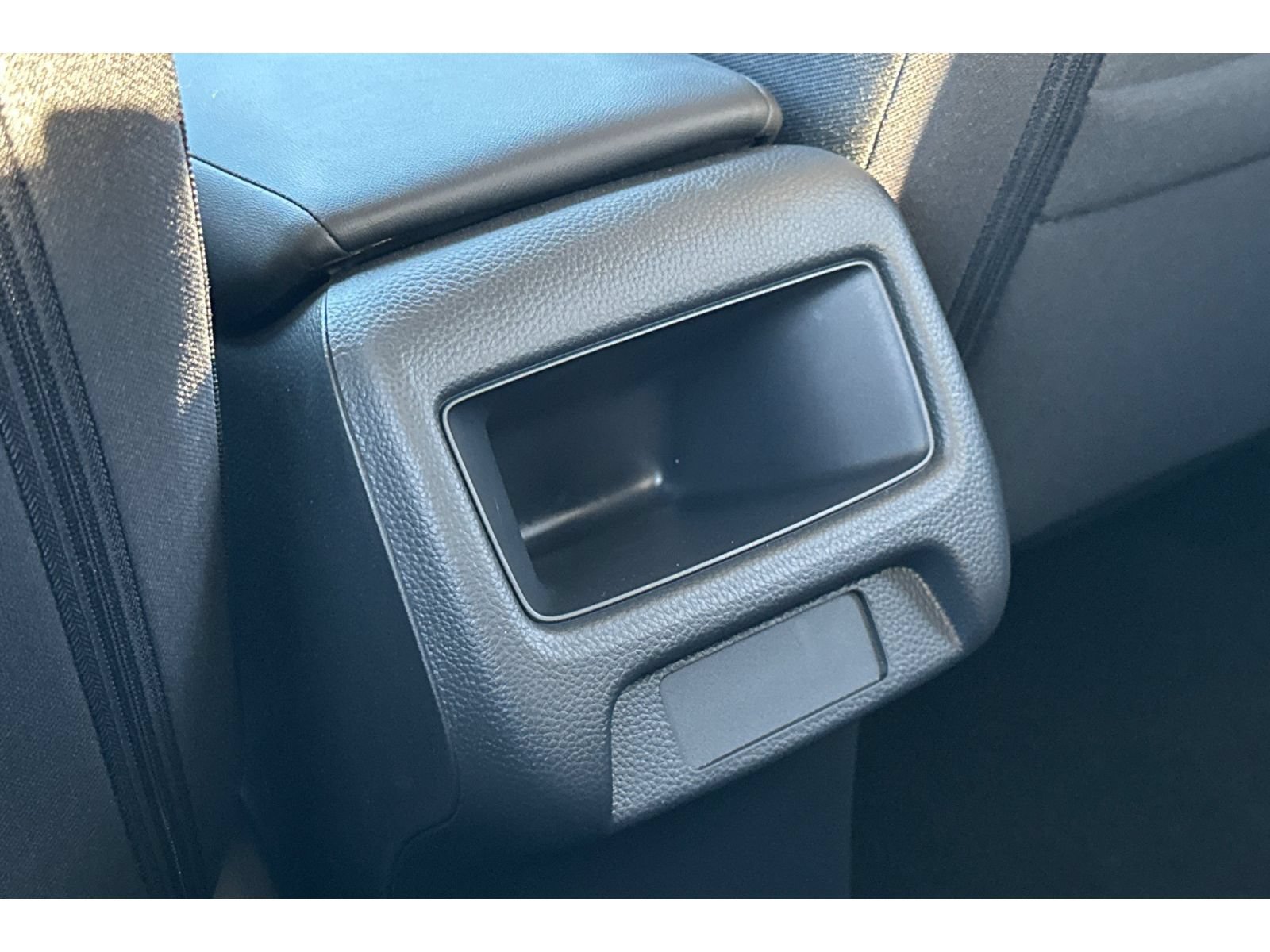 Used 2027 Honda HR-V LX image 44