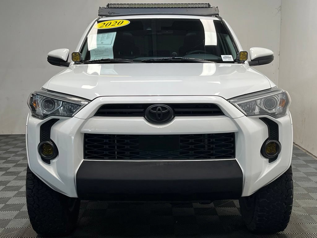 Used 2020 Toyota 4Runner SR5 Premium w/ Moonroof Package AWD/4WD image 2