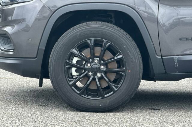 New 2023 Jeep Cherokee Altitude Lux w/ Lux Elite Package image 26