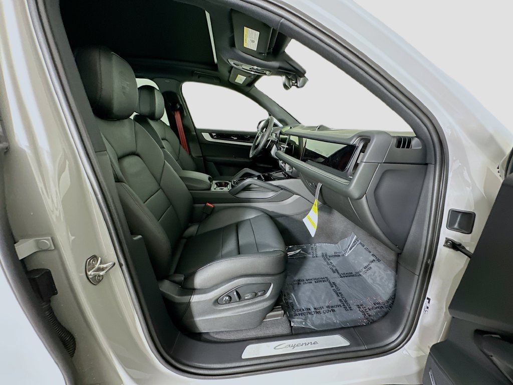 New 2026 Porsche Cayenne AWD/4WD image 31