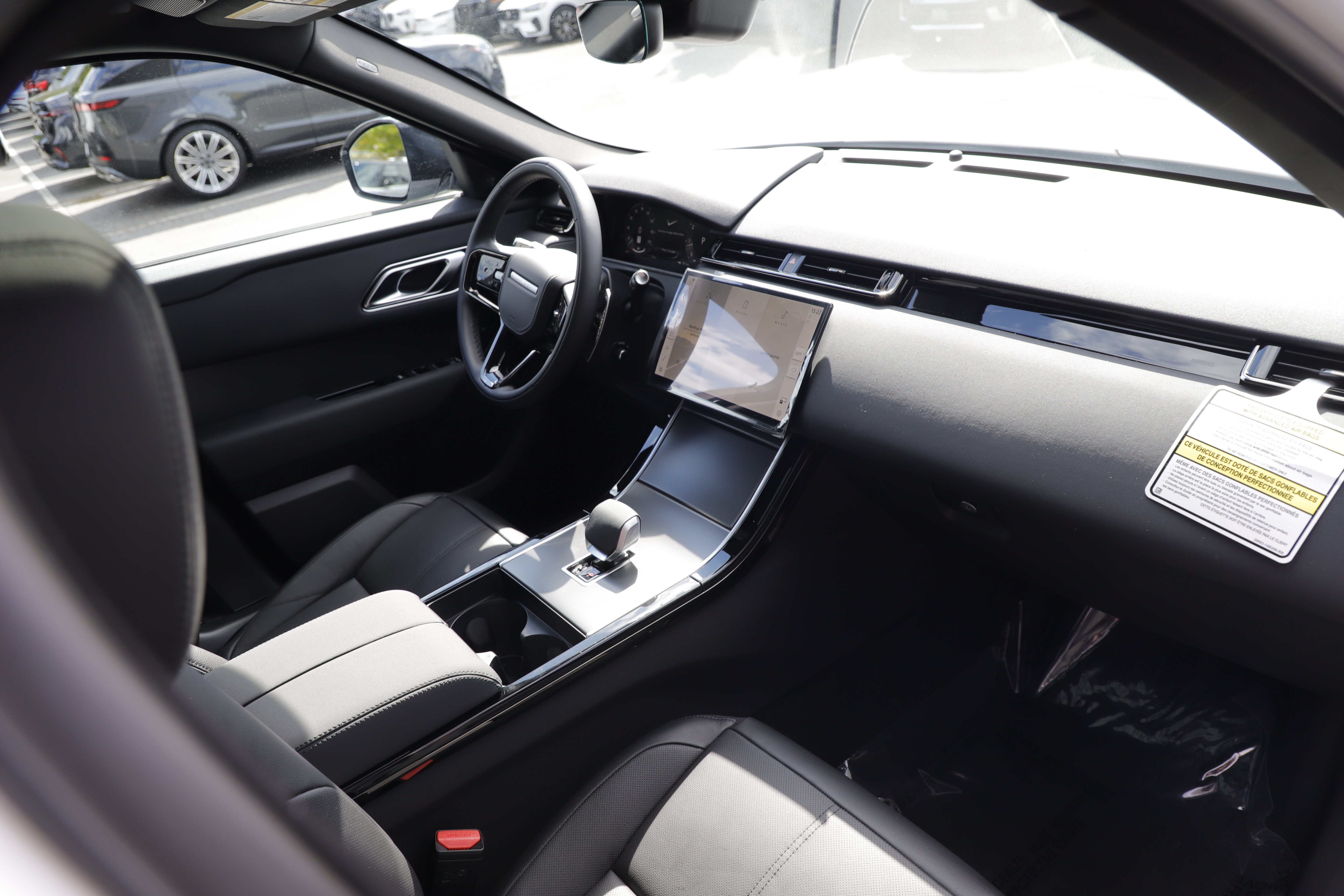 New 2026 Land Rover Range Rover Velar S AWD/4WD image 13