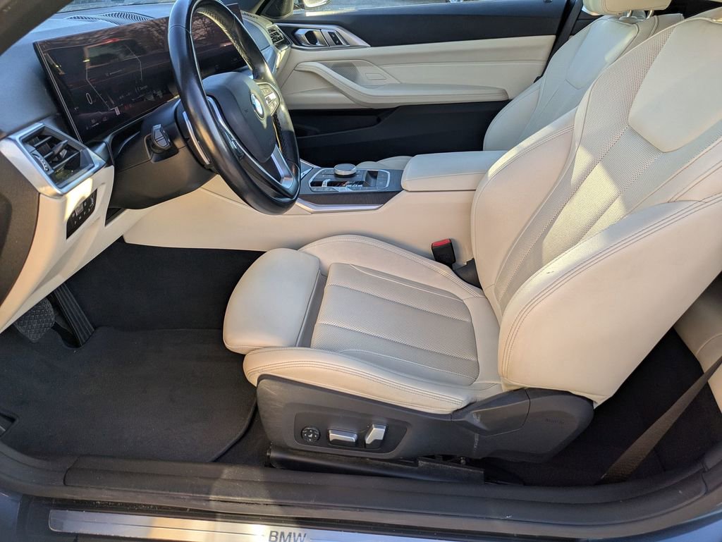 Used 2024 BMW 430i Convertible image 12