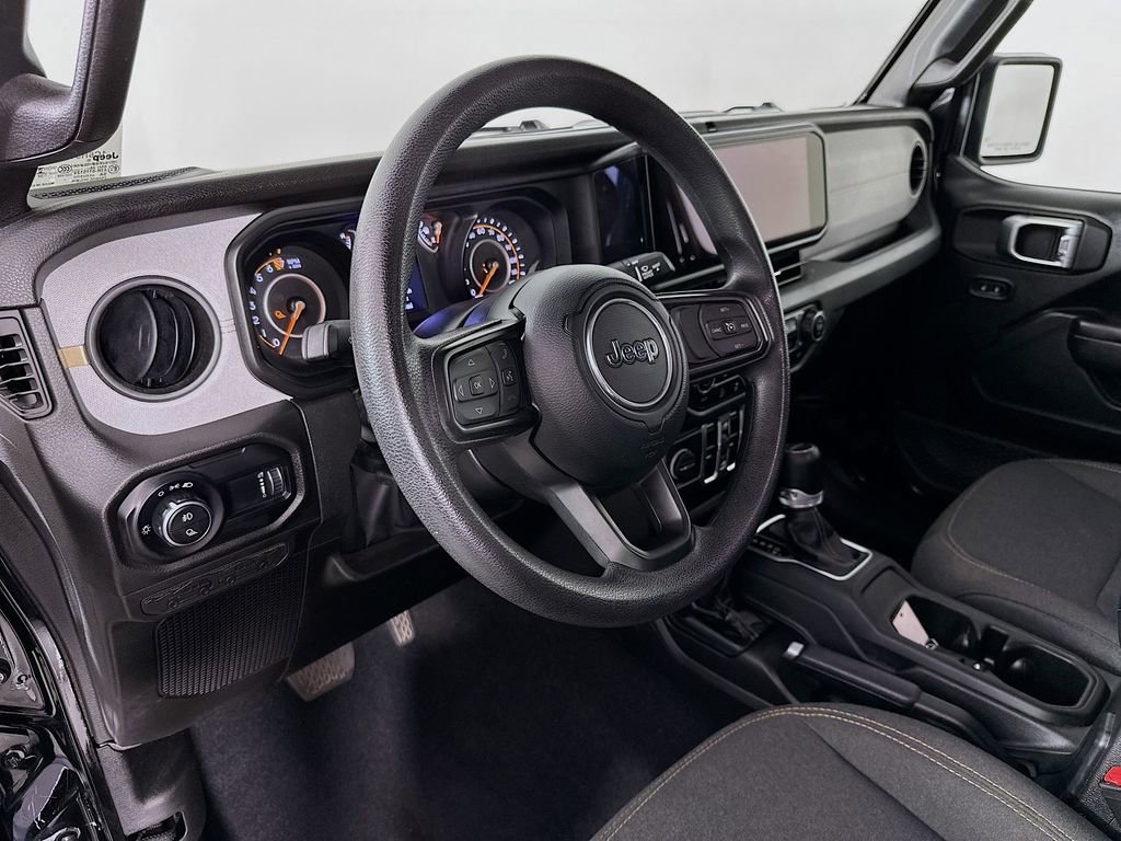 Certified 2024 Jeep Gladiator Sport image 17