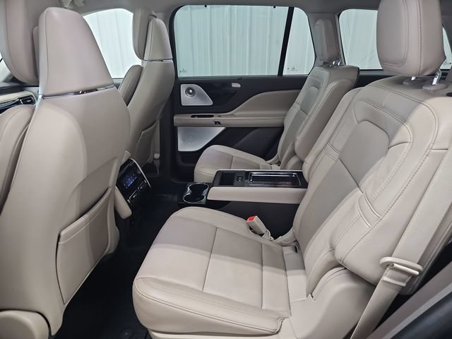 Used 2022 Lincoln Aviator Reserve w/ Equipment Group 201A AWD/4WD image 23