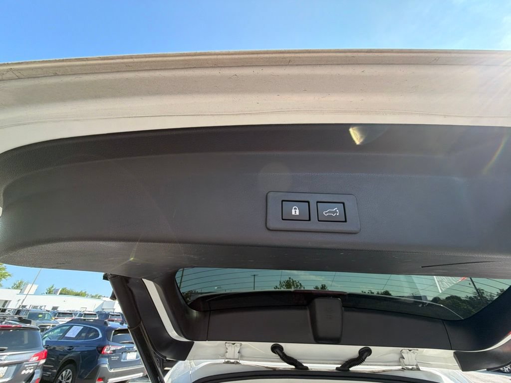 Used 2022 Subaru Ascent Touring w/ Popular Package #2A AWD/4WD image 12