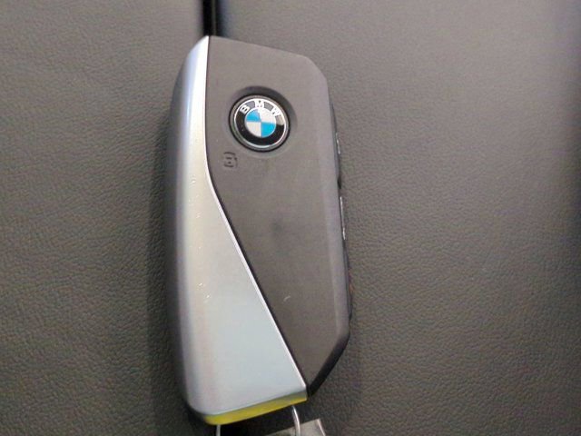New 2026 BMW X5 xDrive40i w/ M Sport Package image 32
