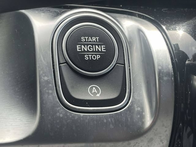 Used 2021 Mercedes-Benz GLB 250 image 32