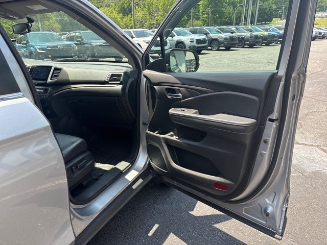 Used 2018 Honda Ridgeline RTL-T image 43