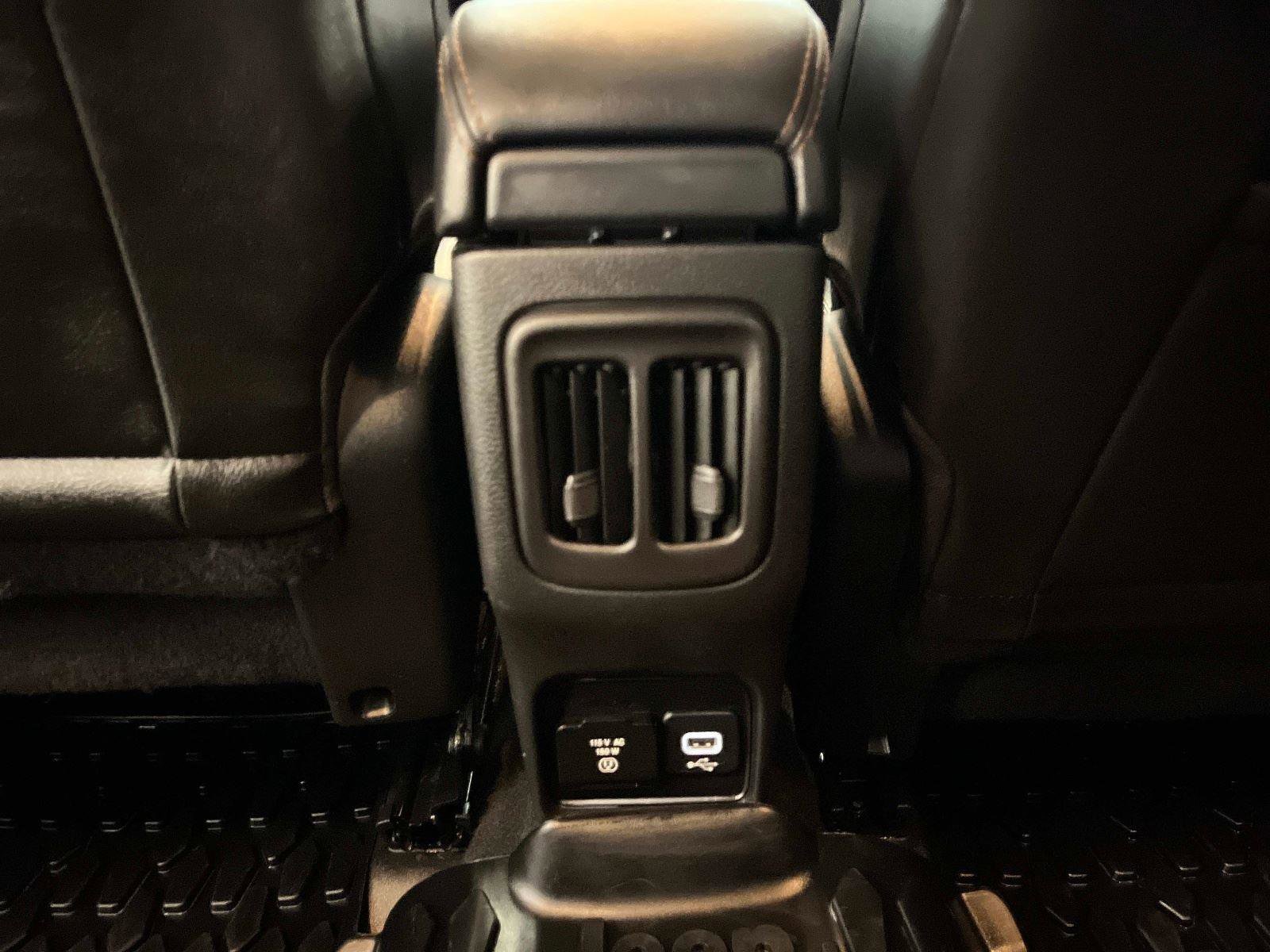 Used 2021 Jeep Compass Limited w/ Sun and Sound Group image 17