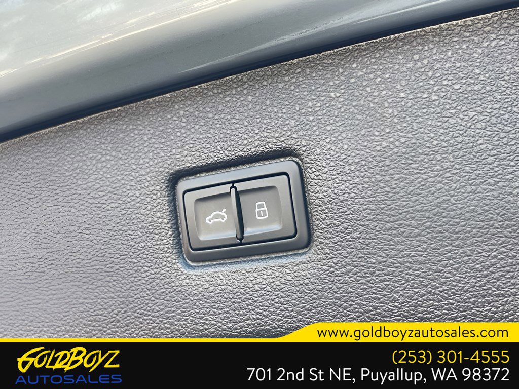 Used 2023 Audi Q7 3.0T Prestige image 39