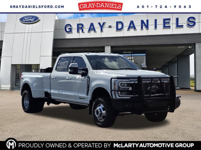 Used 2023 Ford F350 Lariat w/ Lariat Ultimate Package AWD/4WD image 1