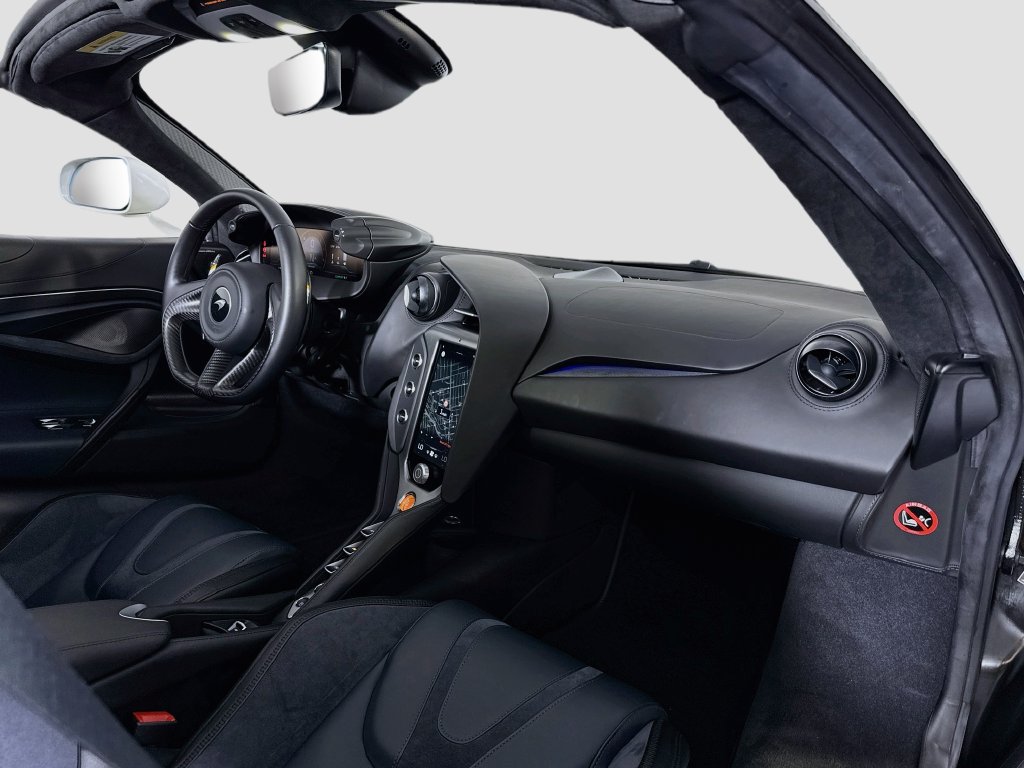 Used 2025 McLaren 750S Spider RWD image 15