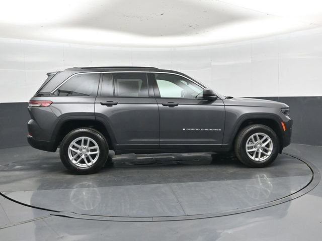 New 2026 Jeep Grand Cherokee Laredo X AWD/4WD image 2