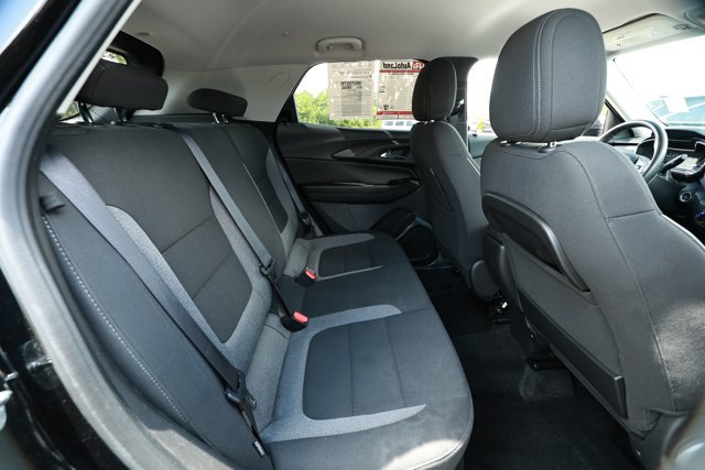 Used 2022 Chevrolet TrailBlazer LT AWD/4WD image 28