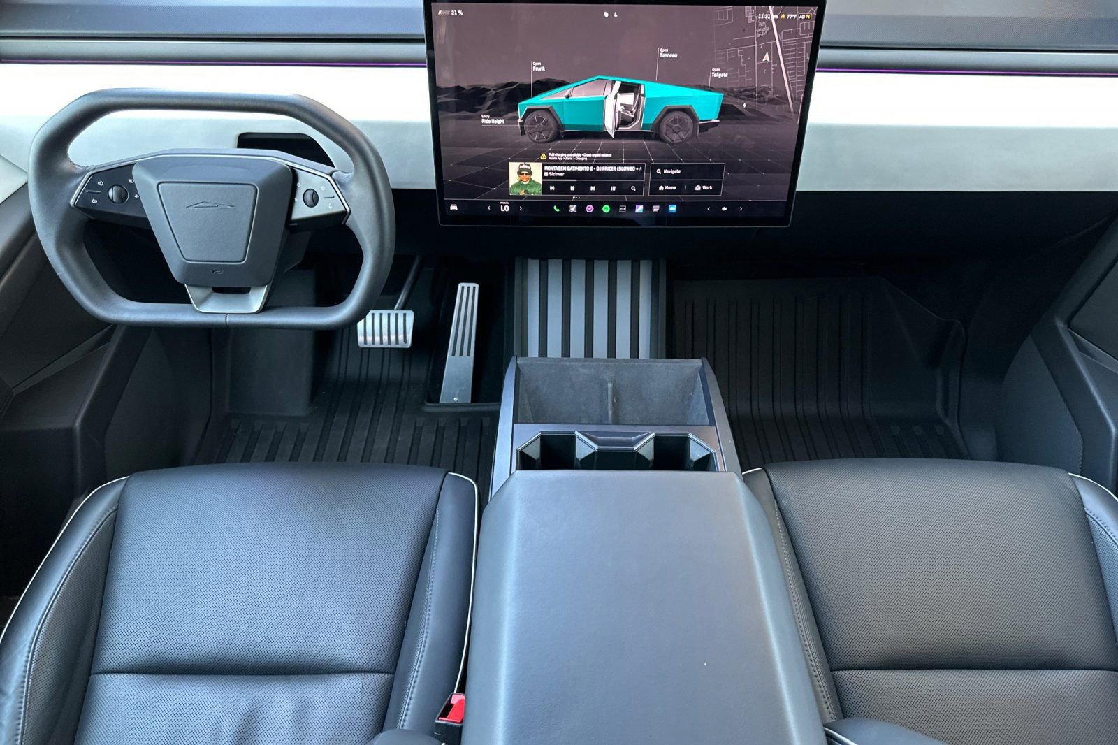 Used 2024 Tesla Cybertruck AWD Crew Cab image 14