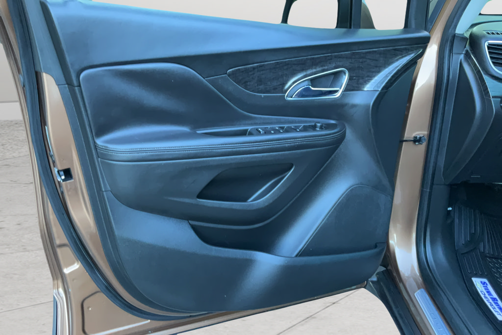 Certified 2016 Buick Encore Convenience FWD image 10